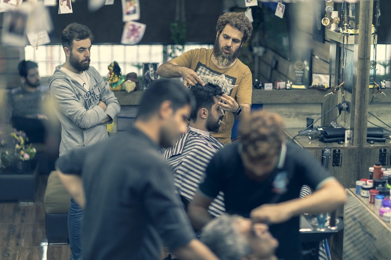 Beard trimming and shaping at Galpero barbershop